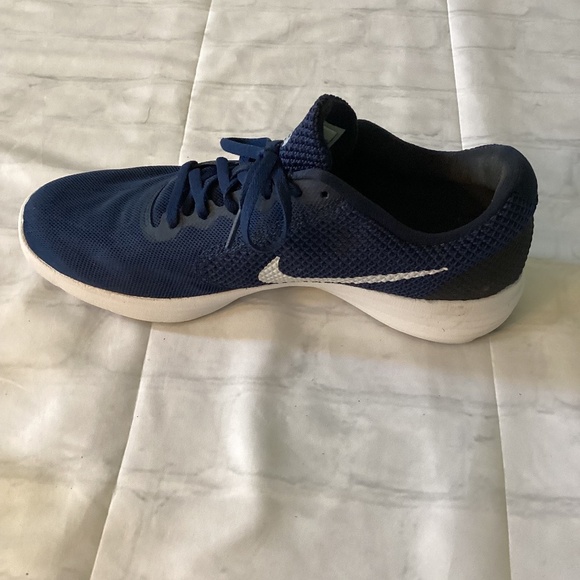 NIKE REVOLUTION 3 (/Size: 8.5 Men);(Size : 10 Women) PREOWNED  (Color: Navy Blu) - Picture 1 of 4